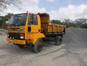 Ashok-Leyland Tipper 2011 Lorry (Used)