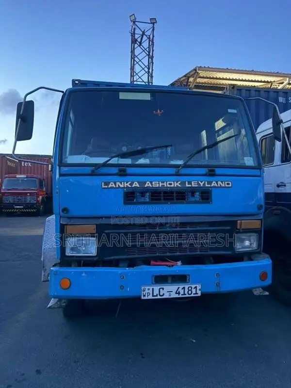 Ashok-Leyland Ten Wheel 2006 Lorry (Used)
