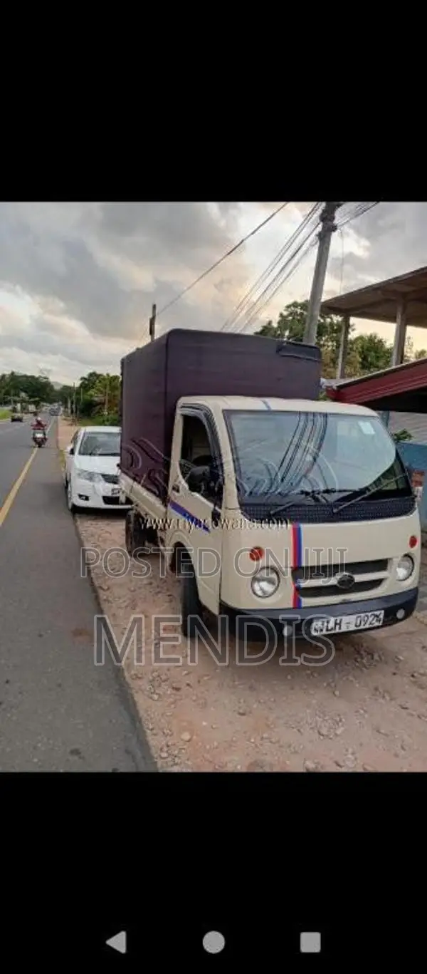 Tata Dimo Batta 2010 Lorry (Used)