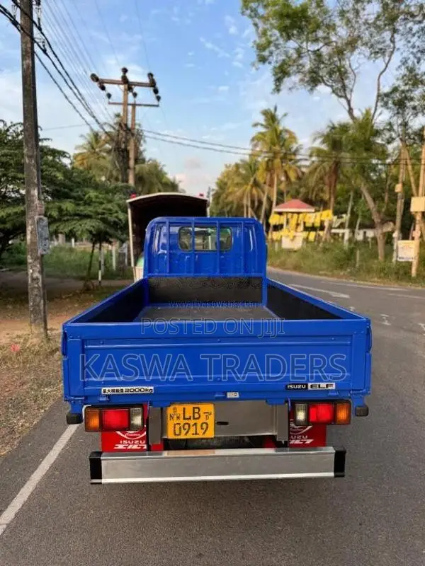 Isuzu NHR 2000 Lorry (Used)