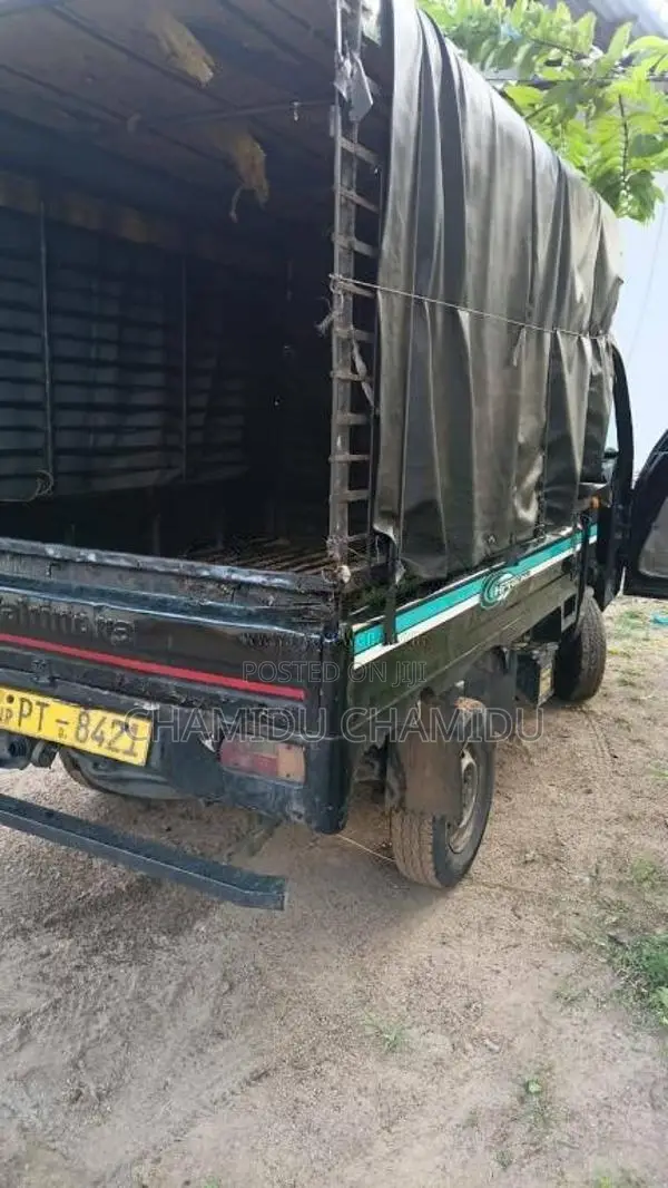 Mahindra Maxximo 2012 Lorry (Used)