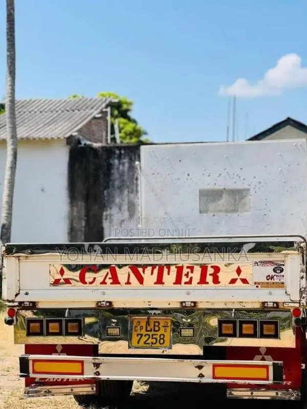 Mitsubishi Canter 2003 Lorry (Used)