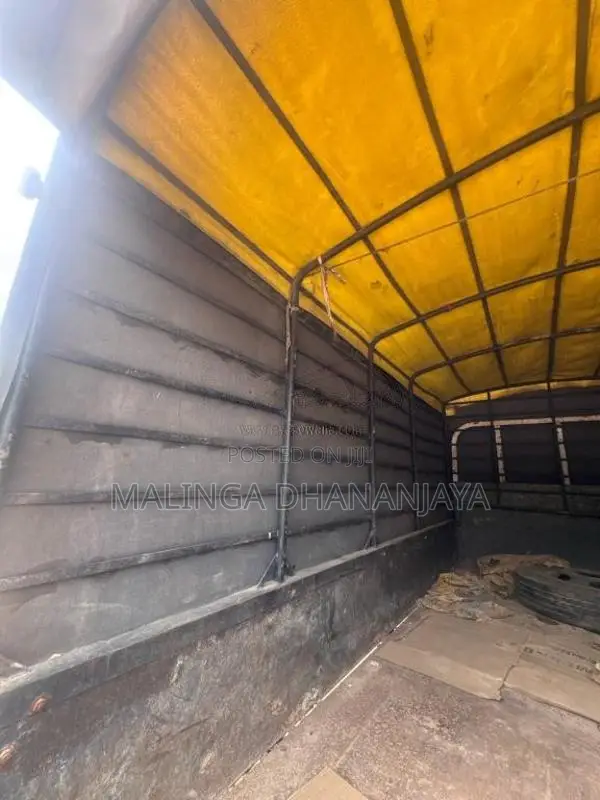 Toyota Toyoace 2000 Lorry (Used)