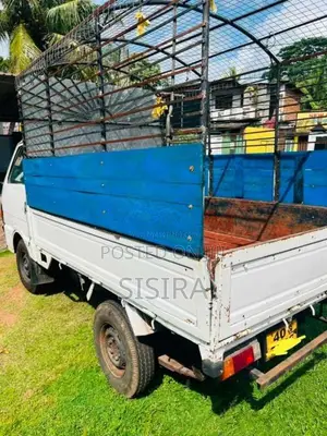 Nissan Caravan 1980 Lorry (Used)