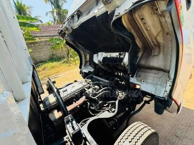 Mitsubishi Canter 2003 Lorry (Used)