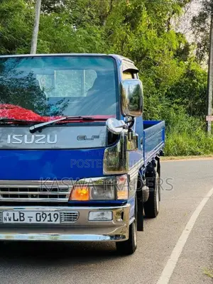 Isuzu NHR 2000 Lorry (Used)