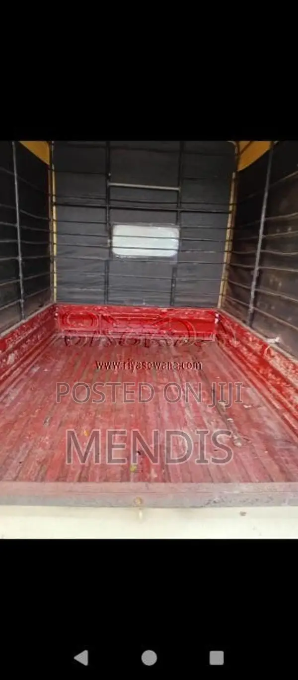 Tata Dimo Batta 2010 Lorry (Used)