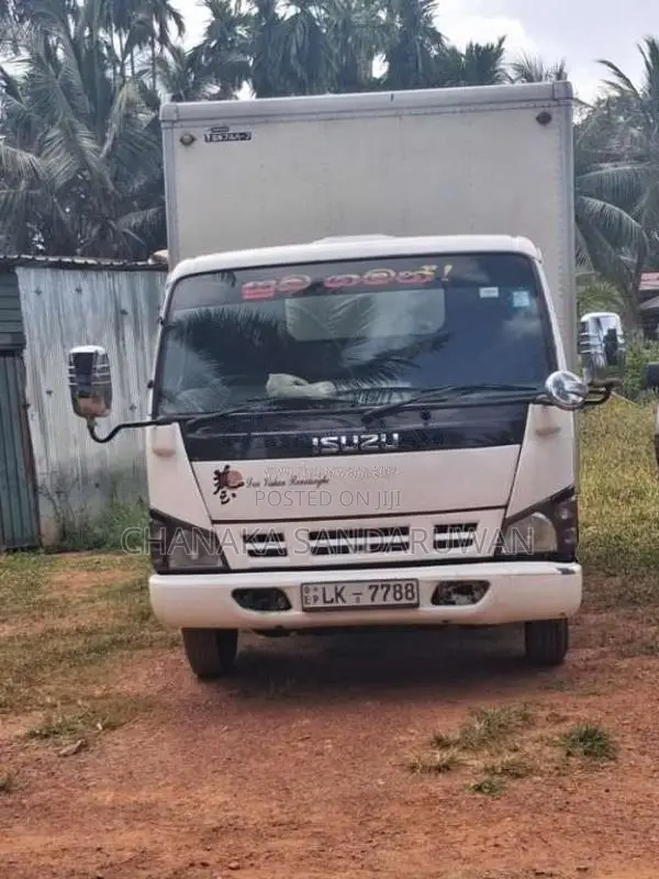 Isuzu Full Body 2005 Lorry (Used)