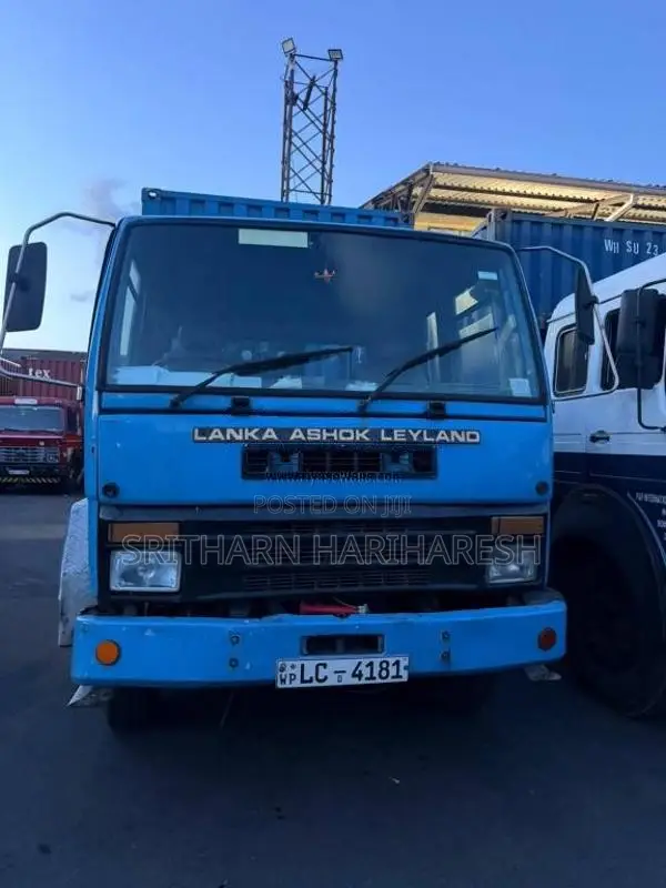 Ashok-Leyland Ten Wheel 2006 Lorry (Used)
