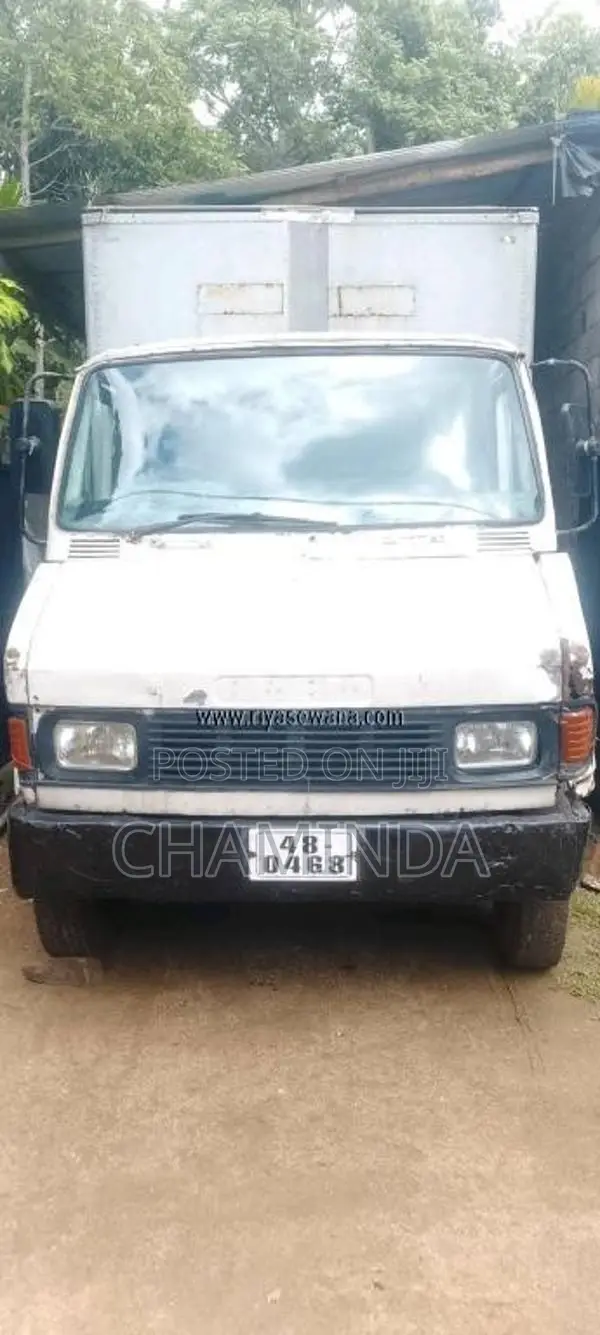 Tata Aluminum Body 14 5 1995 Lorry (Used)