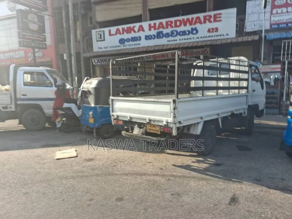 Toyota LY 50 1995 Lorry (Used)