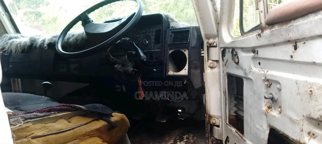 Tata Aluminum Body 14 5 1995 Lorry (Used)