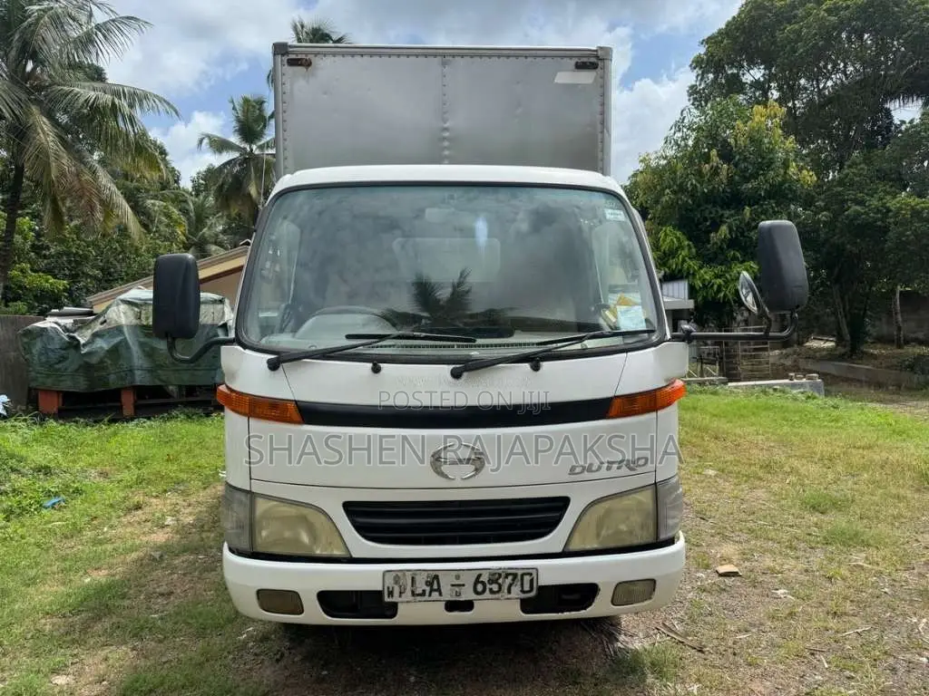 Toyota Hino Dyna Elf 14 5 Full Body 2001 Lorry (Used)