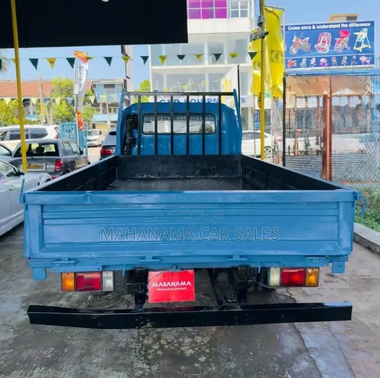 Mazda Titan 2000 Lorry (Used)