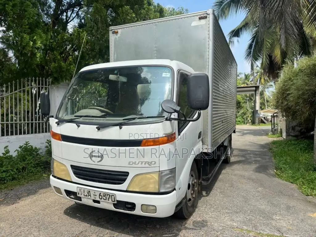 Toyota Hino Dyna Elf 14 5 Full Body 2001 Lorry (Used)
