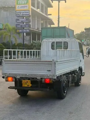 Isuzu ELF 2012 Lorry (Used)