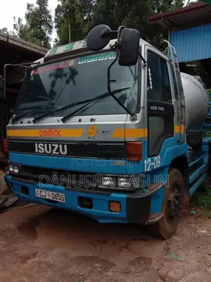 Isuzu 5M Concrite Mix 1991 Lorry (Used)