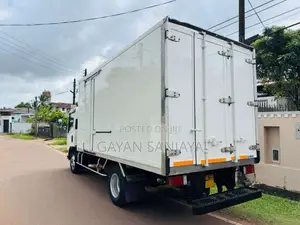 Isuzu Freezer 2014 Lorry (Used)