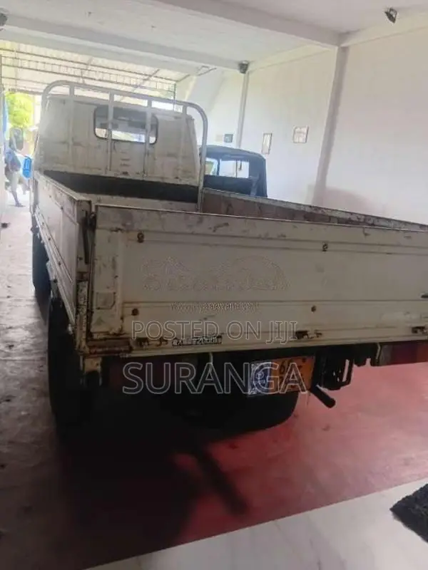 Toyota Dyna 1994 Lorry (Used)