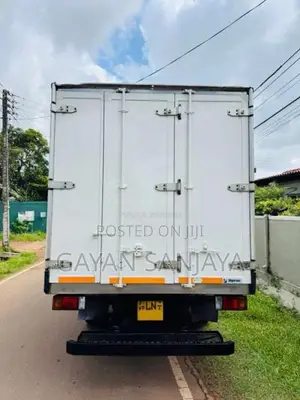 Isuzu Freezer 2014 Lorry (Used)