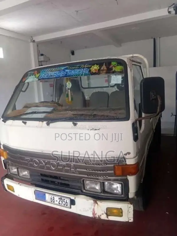 Toyota Dyna 1994 Lorry (Used)