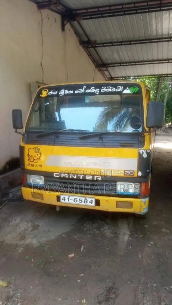 Mitsubishi Canter 1982 Lorry (Used)