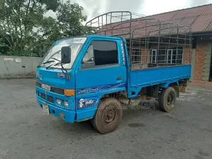 Isuzu ELF 1980 Lorry (Used)