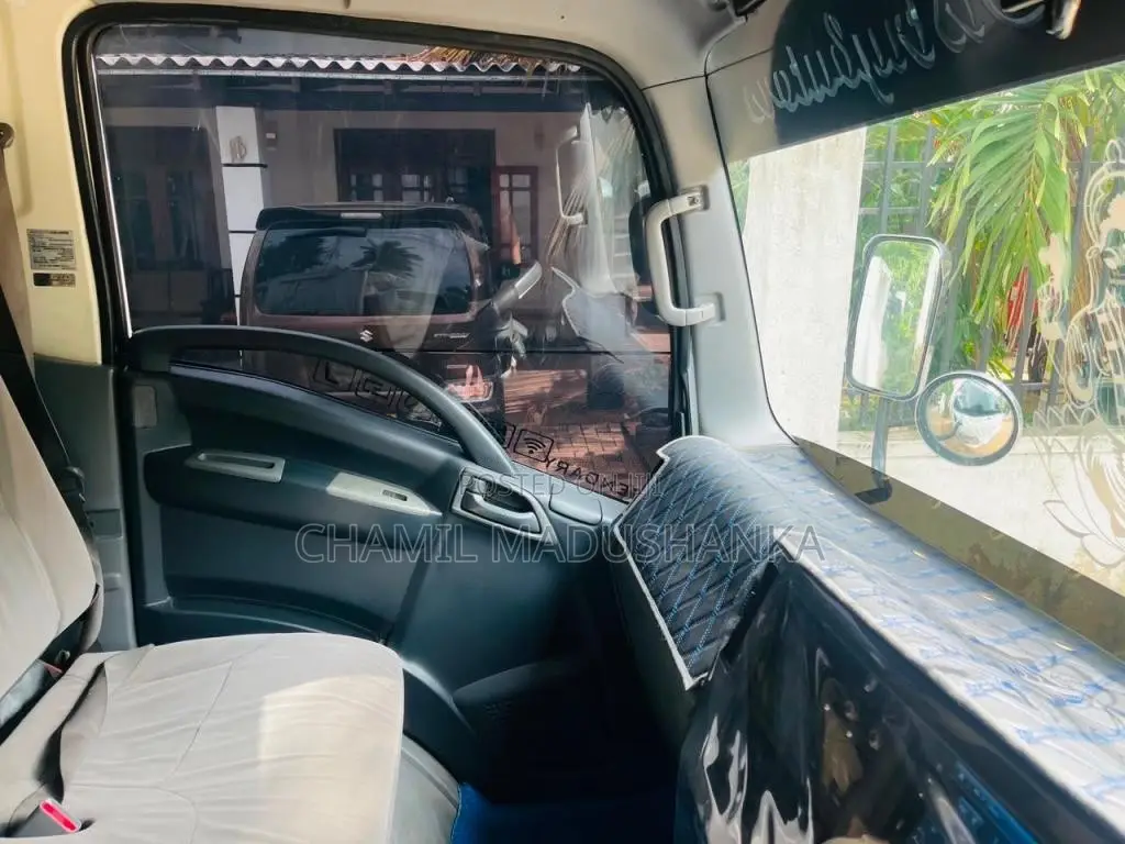 Isuzu Freezer 2014 Lorry (Used)