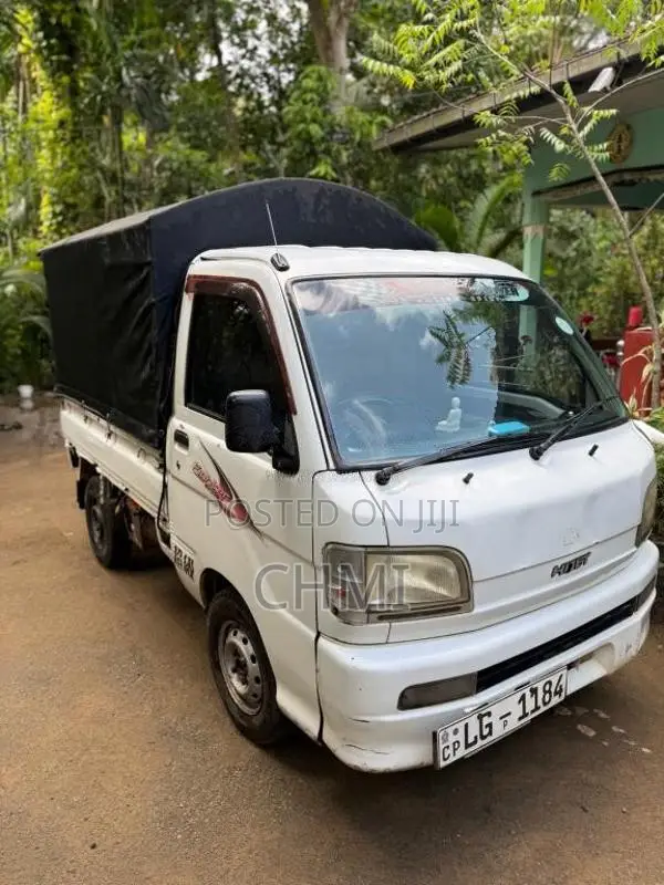 Daihatsu Hijet 2002 Lorry (Used)