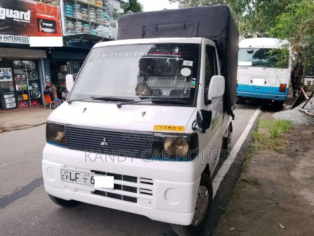 Mitsubishi MiniCab 2002 Lorry (Used)