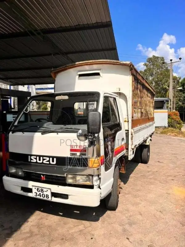 Isuzu ELF 14.5ft 1993 Lorry (Used)