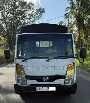 Nissan Cabstar 2013 Lorry (Used)