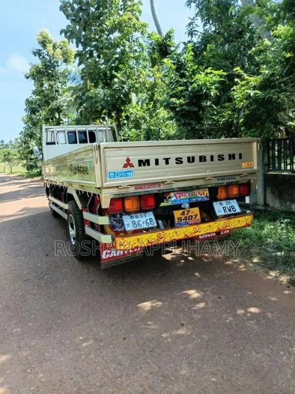 Mitsubishi Canter 1991 Lorry (Used)