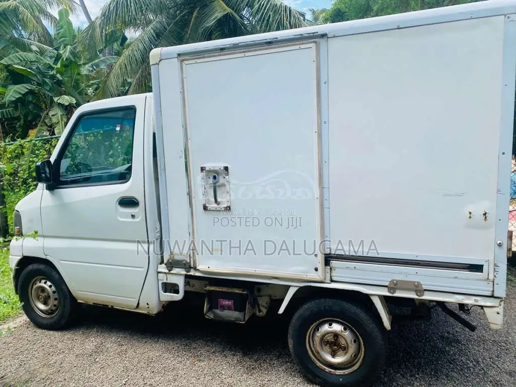 Mitsubishi MiniCab 2001 Lorry (Used)