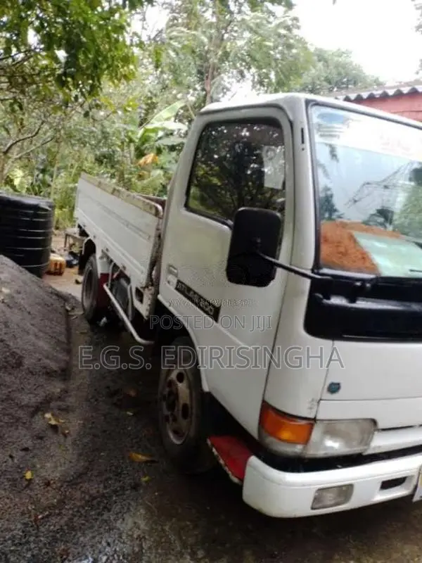 Nissan Atlas 1992 Lorry (Used)