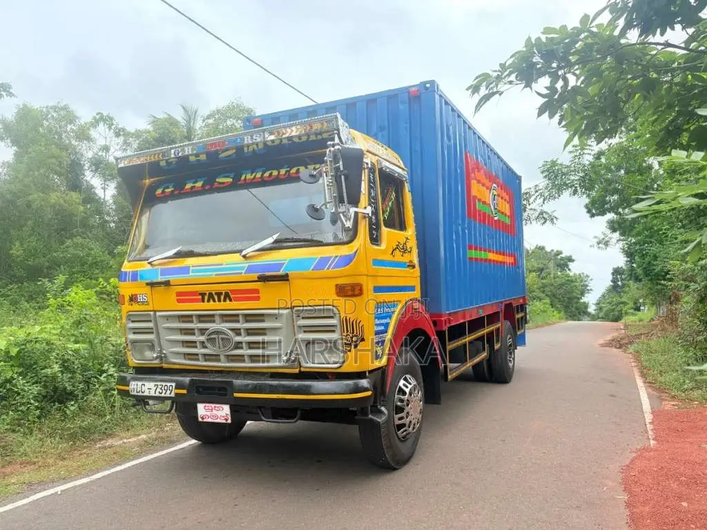 Tata Full Body 2006 Lorry (Used)