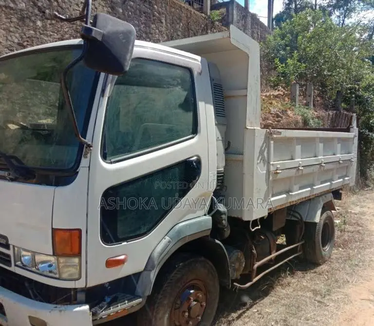 Mitsubishi Fuso 1997 Lorry (Used)