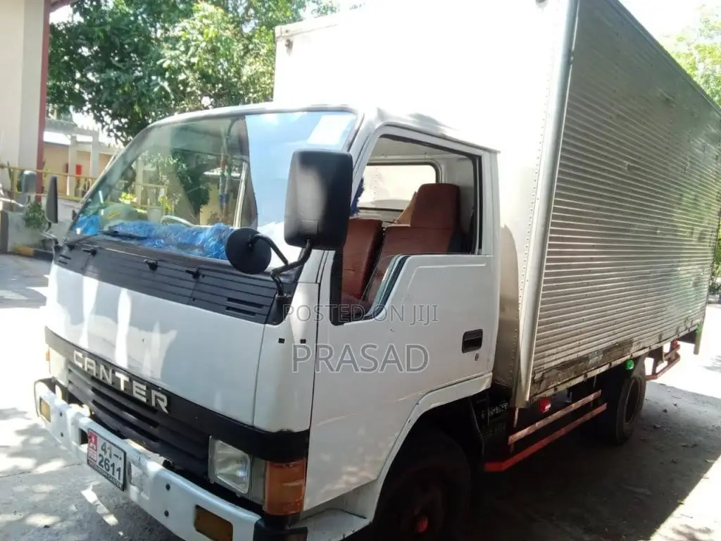 Mitsubishi Canter 1986 Lorry (Used)