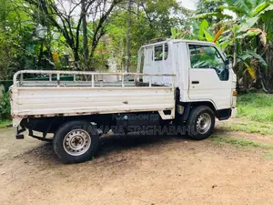 Toyota Dyna 1980 Lorry (Used)