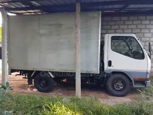 Mitsubishi Canter 2009 Lorry (Used)