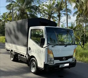 Nissan Cabstar 2013 Lorry (Used)