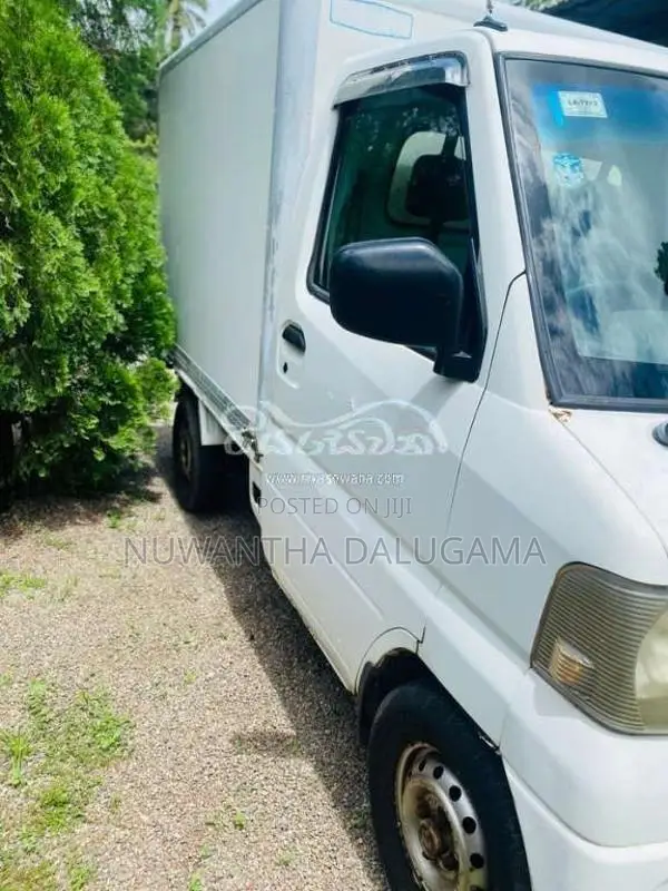 Mitsubishi MiniCab 2001 Lorry (Used)