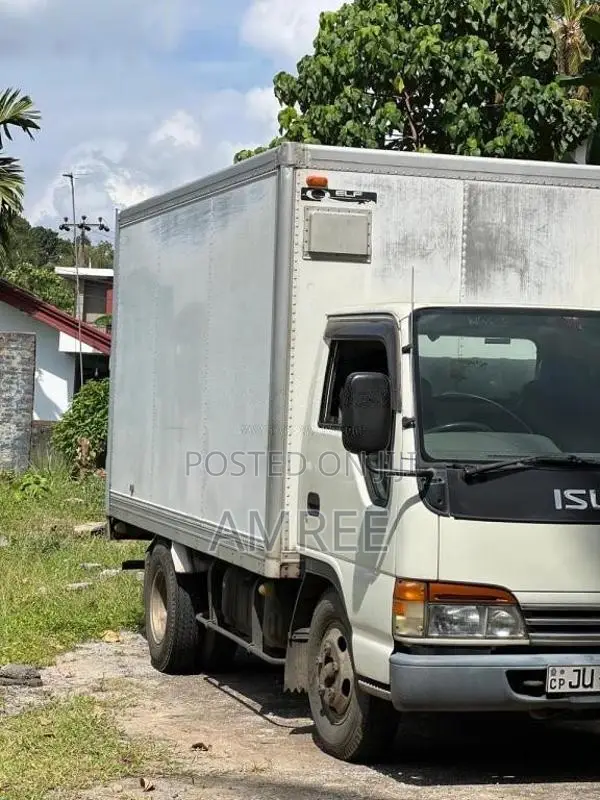 Isuzu 4hf1 Full Body 1999 Lorry (Used)