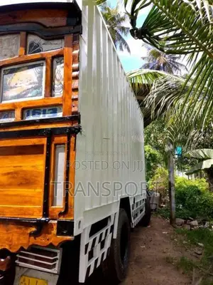 Tata 1613 2011 Lorry (Used)
