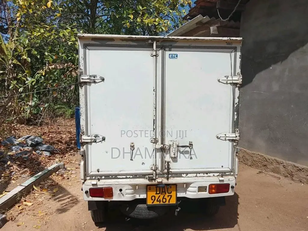 Daihatsu Hijet 2006 Lorry (Used)