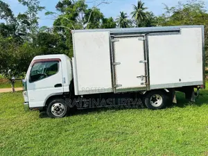 Mitsubishi Canter 2011 Lorry (Used)