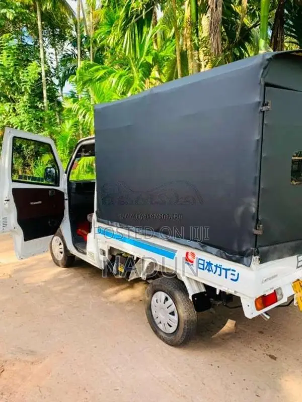 Mitsubishi MiniCab U 61 2003 Lorry (Used)