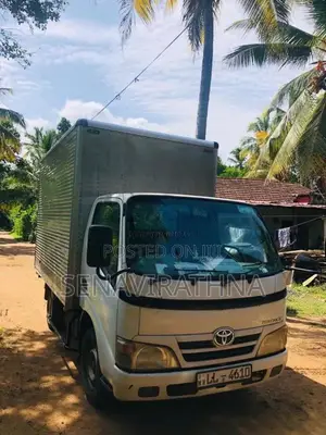 Toyota Dyna 2008 Lorry (Used)