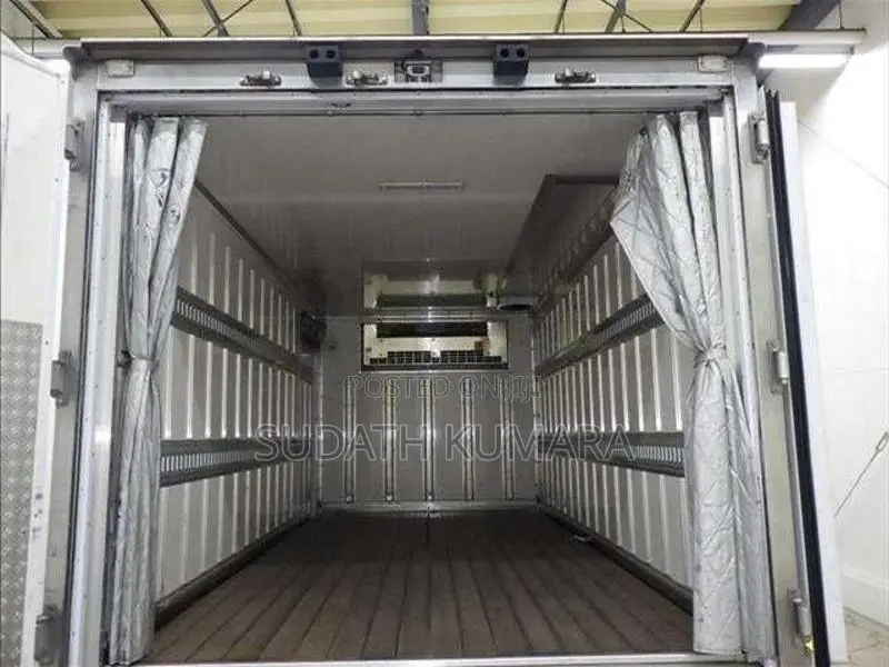 Isuzu ELF Freezer Truck 2018 Lorry Unregistered (Recondition)