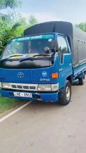 Toyota Dyna 1999 Lorry (Used)